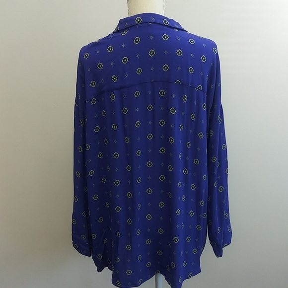 Free People Oversized Medallion Blouse - Picture 13 of 14